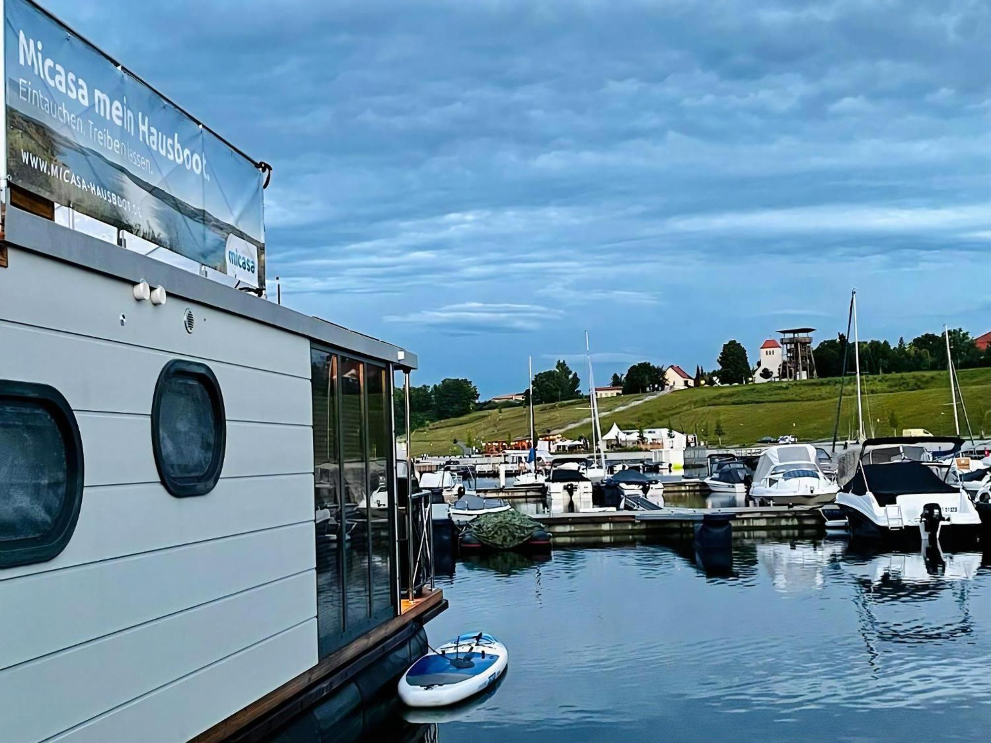 Hausboot Schiff Fuer 4 Personen Ca, 33 M Sup2 In Braunsbedra, Sachsen Anhalt Halle Saale Unstrut Region Ngoại thất bức ảnh
