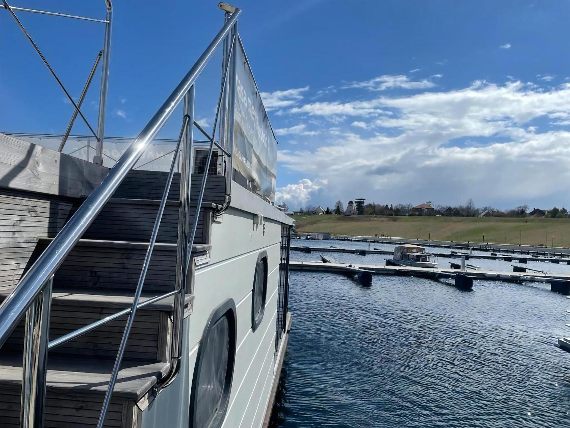 Hausboot Schiff Fuer 4 Personen Ca, 33 M Sup2 In Braunsbedra, Sachsen Anhalt Halle Saale Unstrut Region Ngoại thất bức ảnh